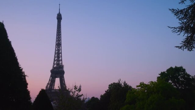 Eiffel Tower Tour Eiffel Paris Olympics Landmark Jeux Vide Empty Sunrise Sunset Lever de Soleil Trocadero Flowers Parc