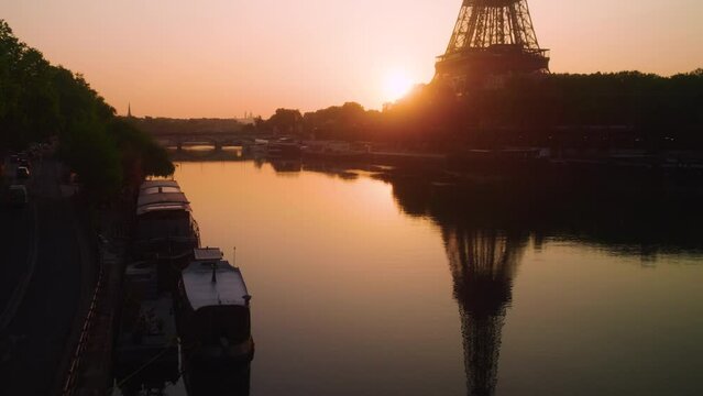 Eiffel Tower Tour Eiffel Paris Olympics Landmark Jeux Vide Empty Sunrise Sunset Lever de Soleil River Seine Bridges Metro