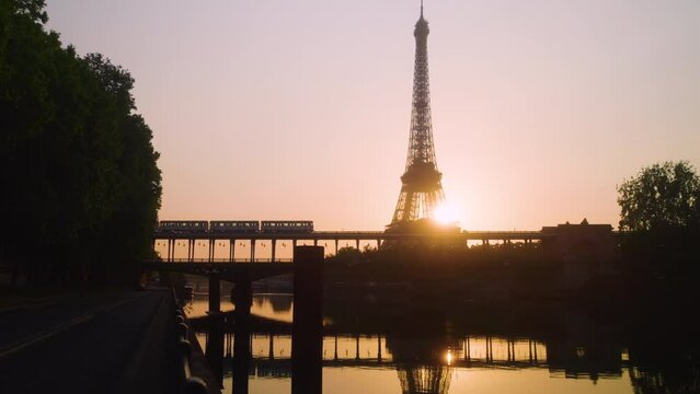 Eiffel Tower Tour Eiffel Paris Olympics Landmark Jeux Vide Empty Sunrise Sunset Lever de Soleil River Seine Bridges Metro