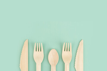 Reusable wooden dishware, Eco-friendly utensils for sustainable picnics,copy space