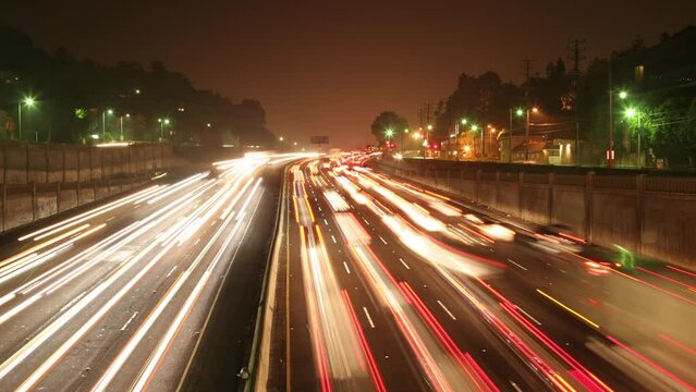 Time Lapse of the traffic on the 101 freeway in Los Angeles