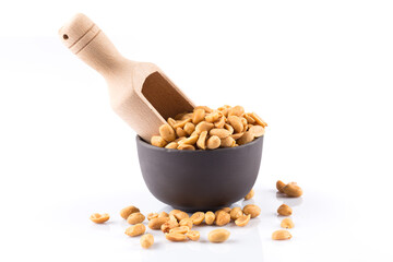 peanut nuts salt in bowl