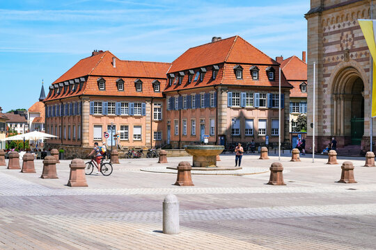 Domnapf Fountain and buildings on Edith-Stein-Platz at the cathedral in Speyer, Germany