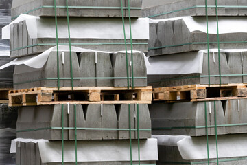 Border stone on pallets 