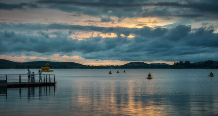 Fototapeta premium Nice city lake at sunset