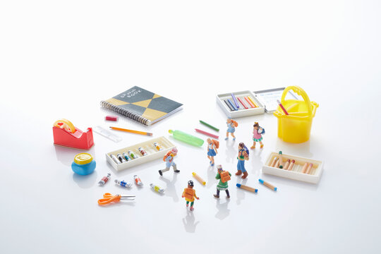 子供の図画工作、美術イメージ