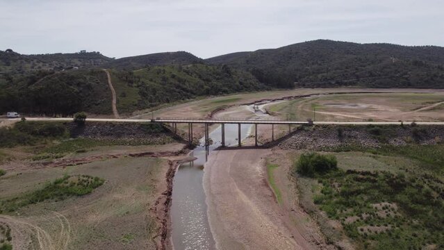 Bridge Soaring over Funcho Dam Reservoir, S&atilde;o Bartolomeu de Messines-Rio Arade, Portugal