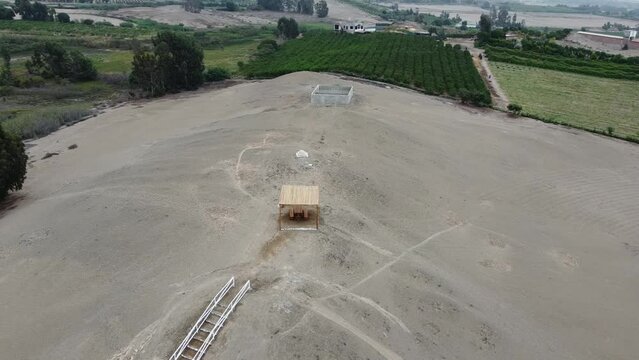 CIELO AZUL VISTA EN DRONE DE HUACHO LIMA