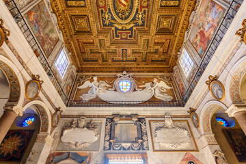 Fototapeta na wymiar Basilica of St. Mary of Altar of Heaven on Capitoline hill interiors, Rome, Italy