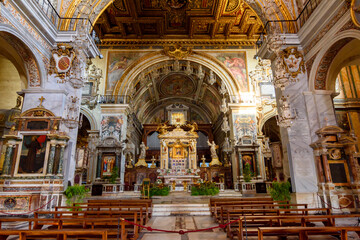 Obraz premium Basilica of St. Mary of Altar of Heaven on Capitoline hill interiors, Rome, Italy