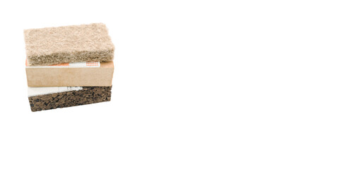  immagine primo piano di blocchi in sughero naturale e fibre di legno per isolamento termico coibentazione di pareti e superfici di edifici, sfondo trasparente