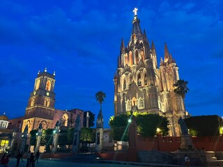 Naklejka premium La Parroquia de San Miguel Arcángel in San Miguel de Allende