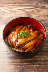 茄子の蒲焼丼