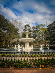 Obraz premium Fountain in historic square in Savannah, Georgia.