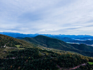 Naklejka premium Autumn landscape in Puigsacalm Peak, La Garrotxa, Girona, Spain.