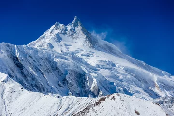 Rideaux velours Manaslu Himalaya scenic mountain landscape against the blue sky. Manaslu mountain