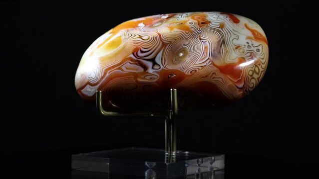 Fire agate large sample high quality interesting patterns.
