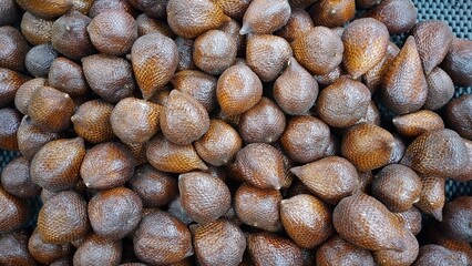 salak fruit, snake scales fruit
