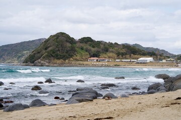 Fototapeta na wymiar Scenery of Futamigaura Beach in Itoshima