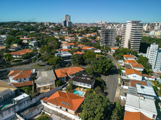 Fototapeta premium Campinas, Sao Paulo, Brazil. June 03, 2023: Aerial image of Avenida José de Souza Campos (known as Norte Sul) and also Avenida Dr. Moraes Salles in the central region of Campinas.