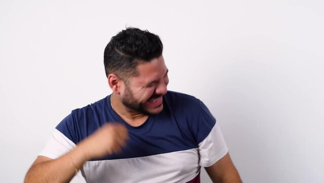 triunfo, &eacute;xito, logro, conquista, ganancia, gloria, conquista, vencimiento, &eacute;xito, superaci&oacute;n, logro, ganancia, premio, trofeo, recompensa, laurel, corona, honra, j&uacute;bilo, celebraci&oacute;n, efem&eacute;ride