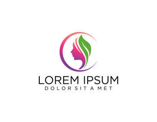 Obraz premium woman hair leaf salon gold gradient logo design 