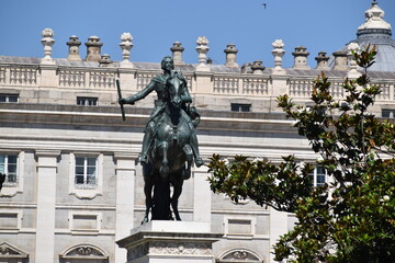 Estatua Felipe IV plaza Oriente Madrid