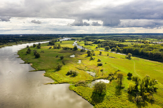 Panorama Flusslandschaft, Luftaufnahme der Oder, Lebus, Brandenburg, Deutschland, Polen, Europa
