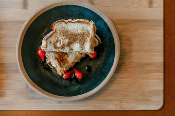 Comida saudável vegetariana vegana com salada e legumes suco saudável natural