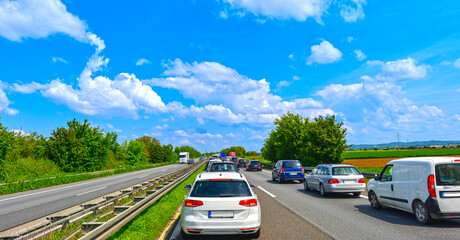 Stau durch Vollsperrung auf der A67 Mannheim Richtung Frankfurt bei Pfungstadt, Hessen