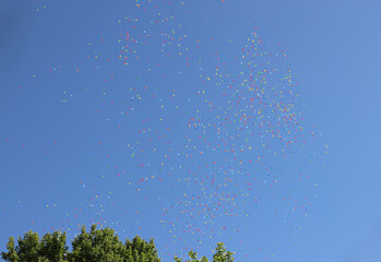Tons of Balloons in the Blue Sky