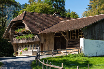 Fototapeta na wymiar Historisches Bauernhaus aus Tentlingen in Ballenberg