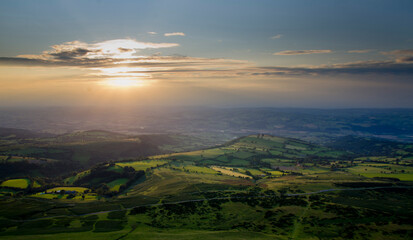 Fototapeta premium UK, Wales, Powys, landscape sunset from Black mountains