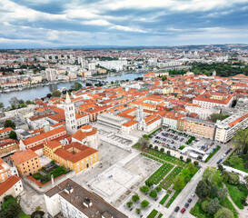Naklejka na ściany i meble Amazing panoramic view of the famous city of Zadar in Croatia, old town, houses with red roofs, historical buildings surrounded by turquoise sea
