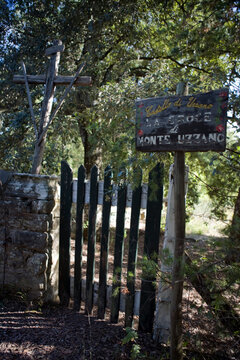 Wayside cross - walking path between Greve In Chianti and Radda In Chianti - Tuscany - Italy