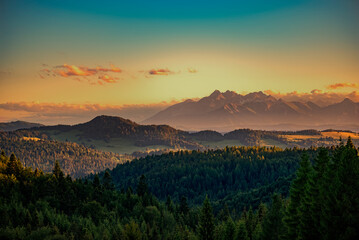 Obraz premium sunset in the mountains