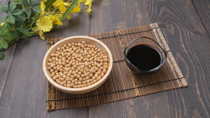 醤油と大豆｜しょう油・日本の調味料イメージ