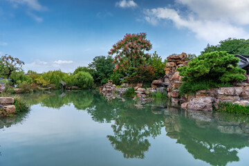 Fototapeta premium Aerial photograph of Chinese garden landscape in Yangzhou