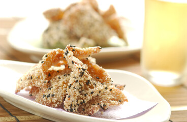 Crushed rice, Fried chicken wings,