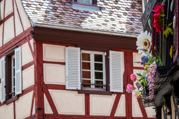 Fototapeta na wymiar Maison à colombages dans la ville de Colmar en Alsace