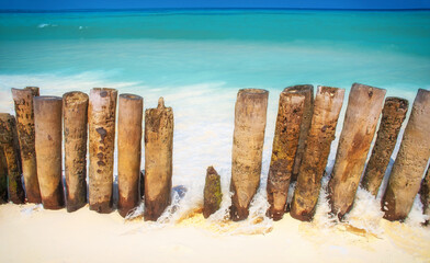 Schöne tropische Insel Sansibar. Meer und Strand von Sansibar, Tansania.