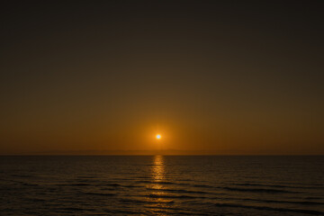 海と夕日