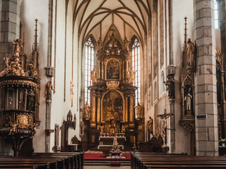 Obraz premium Interior of St. Vitus Cathedral in Cesky Krumlov, Czech Republic. Gothic cathedral interior