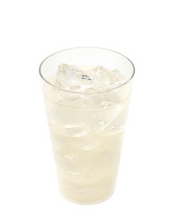 グラスに入ったりんごジュースのイラスト リアル