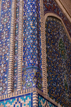 flower tiles design of old uzbekistan