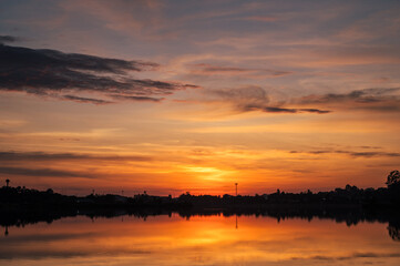 Obraz premium Beautiful cloud and sky on sunset landscape.