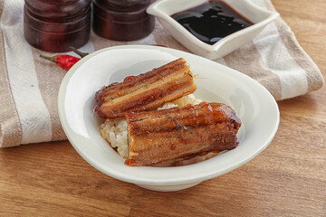 Roasred eel with steamed rice