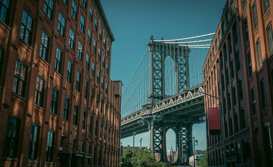 Dumbo mit Blick auf die Manhattan Bridge und das Empire State Building