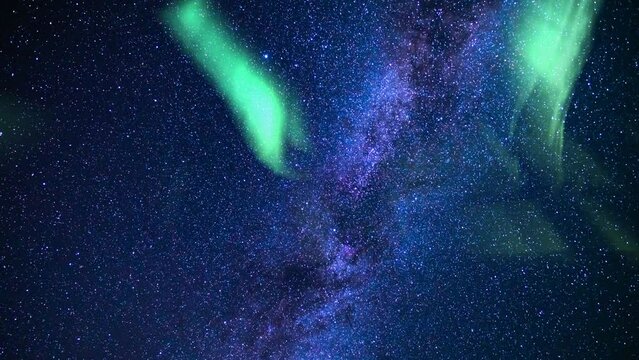 Aurora Green and Milky Way Galaxy Loop 24mm in North Sky