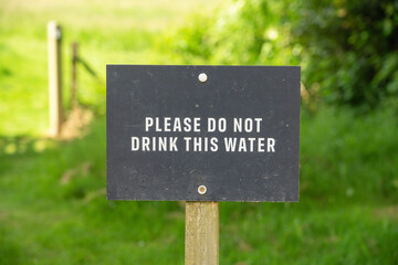 do not drink the water sign